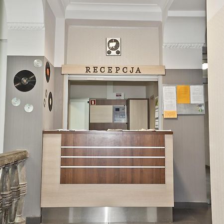 Хостел Dom Studencki Akademia Muzyczna Краков Экстерьер фото